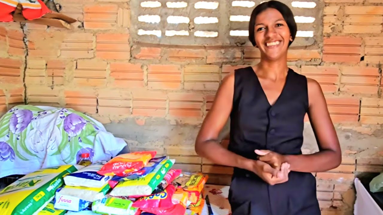 CARIELE ESTA MUITO FELIZ COM AS DOAÇÃO PRA ELA QUE DA IRLANDA  VEJA 