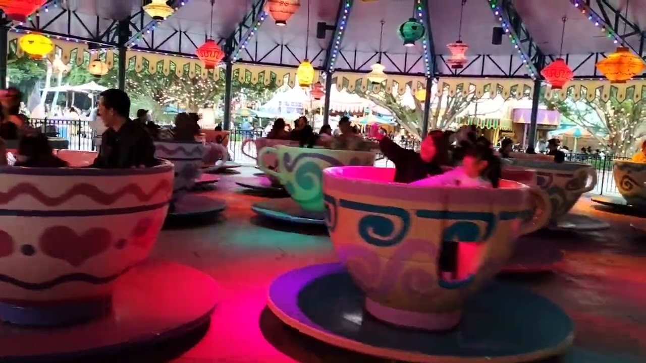 Very happy to ride with these rotating cups in Hong Kong 
