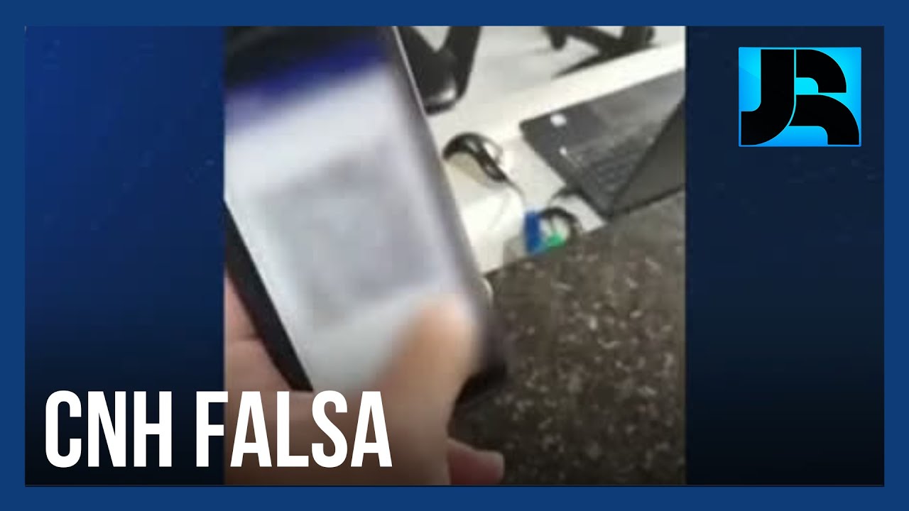 Criminosos vendem falsa versão digital da carteira de habilitação através das redes sociais