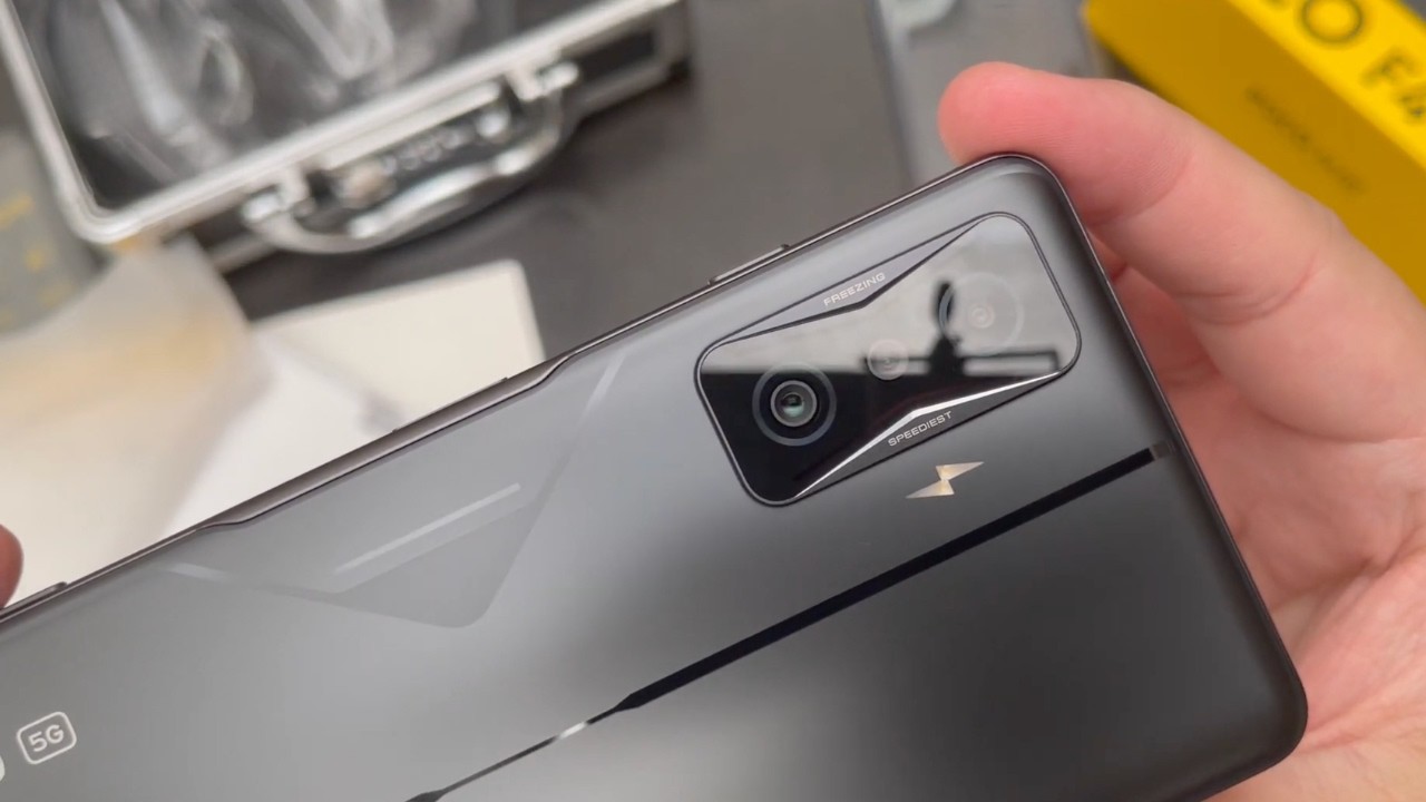 POCO F4 GT - Long Term Review After 3 to 4 weeks (camera, gaming, verdict)