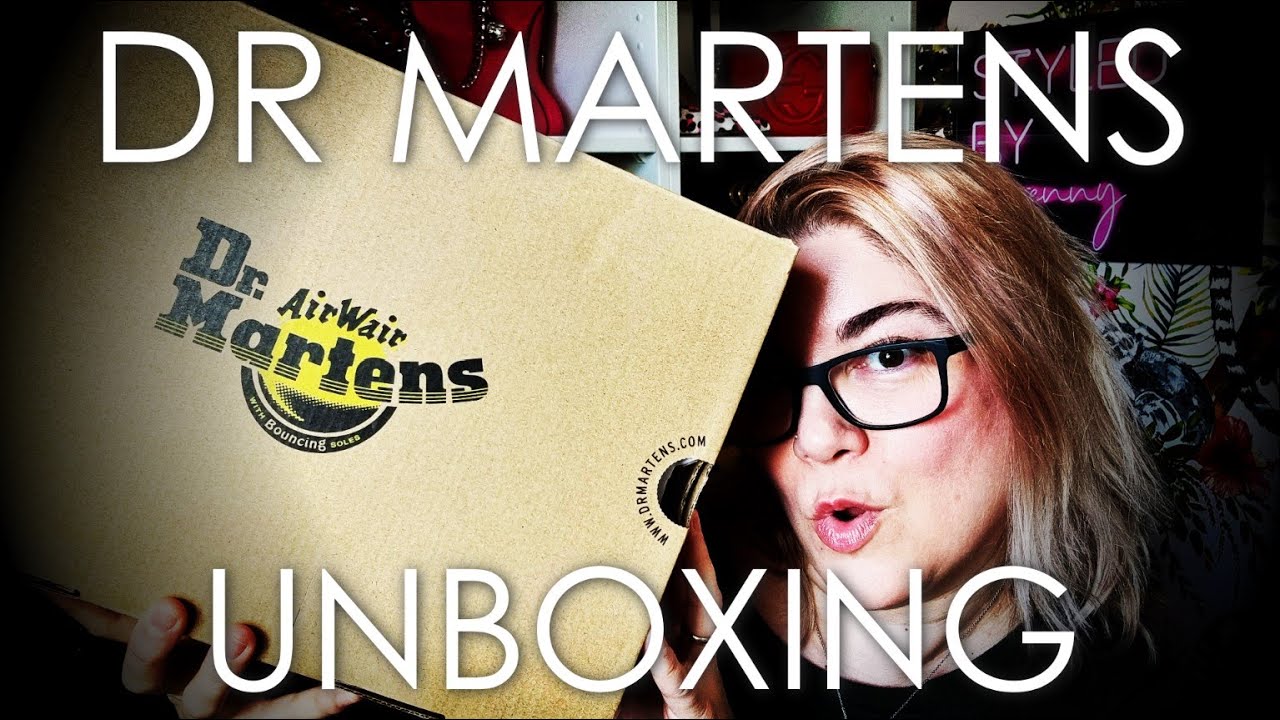 UNBOXING MY NEW FAVE SUMMER SANDALS? 🤔😎 | Dr Martens Clarissa II Quad unboxing & try on/mod shots 🤩