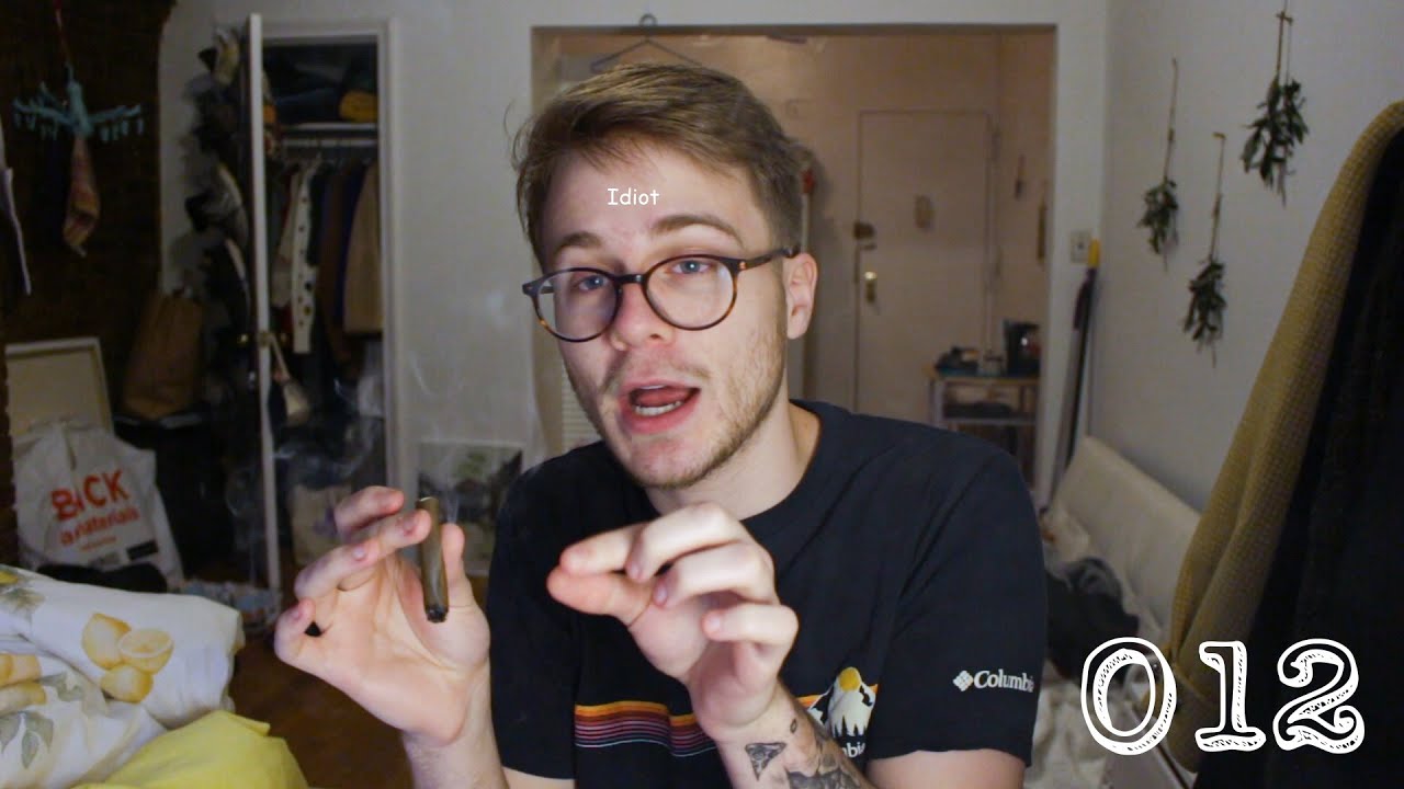 Kicking Back and Smoking a Blunt! | Smoke Diaries 012