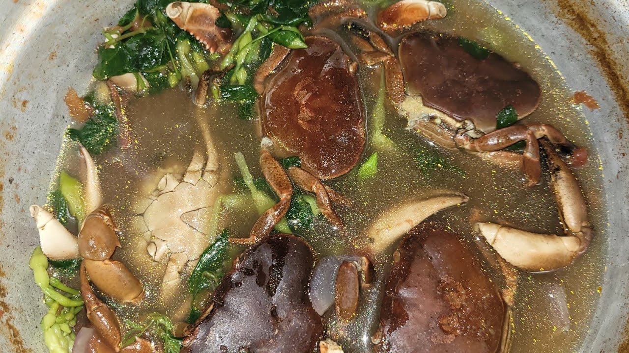 Nos preparamos un delicioso caldo de cangrejo del Río Lempa