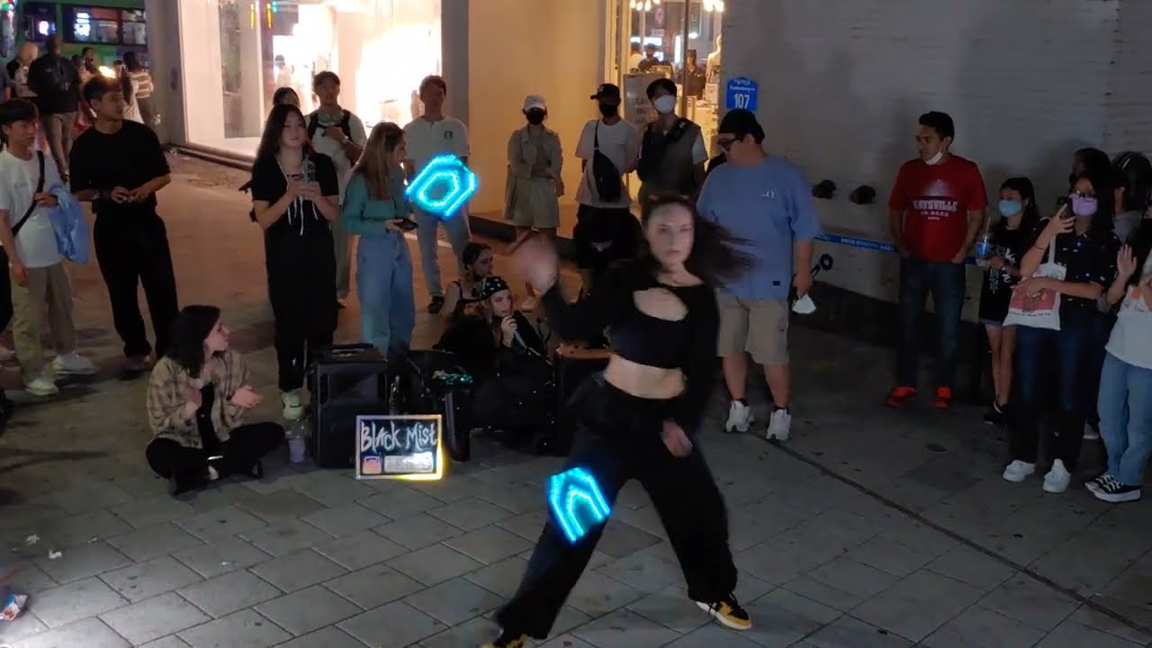 SATURDAY. BLACK MIST. ALINA. UNIQUE ACROBATIC PERFORMANCE. SO TALENTED. HONGDAE STREET.