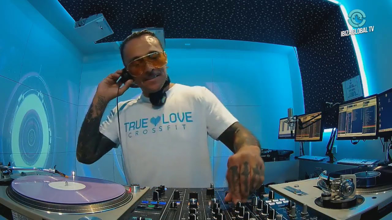 JAVI MUÑOZ - I'M ANALOGIC RADIOSHOW