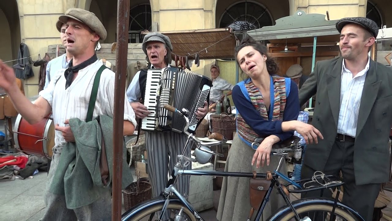 Chodź na Pragę. Grupa Warszawiaki. Na Chłodnej 2015.