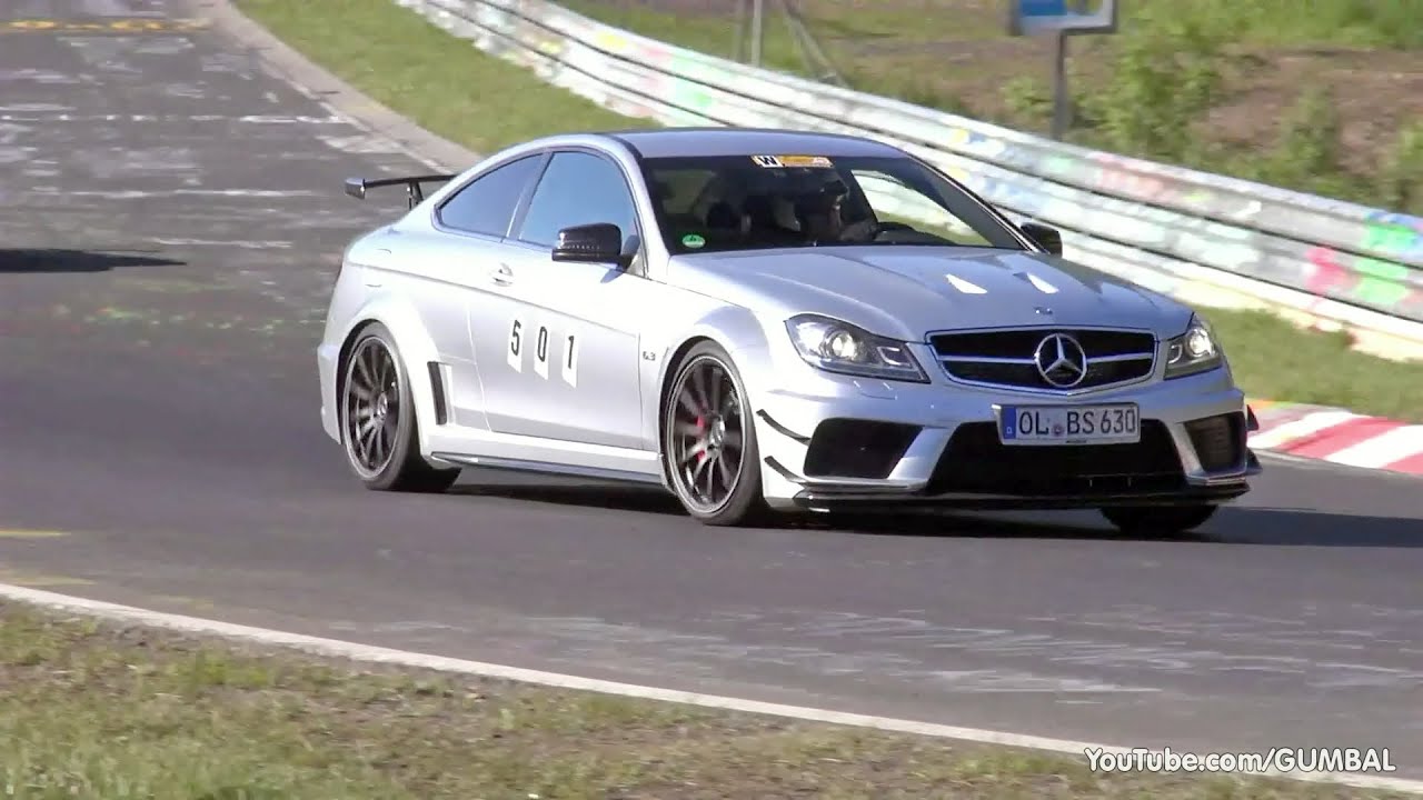 Mercedes-Benz C63 AMG Coupe Black Series - Brutal Accelerations!