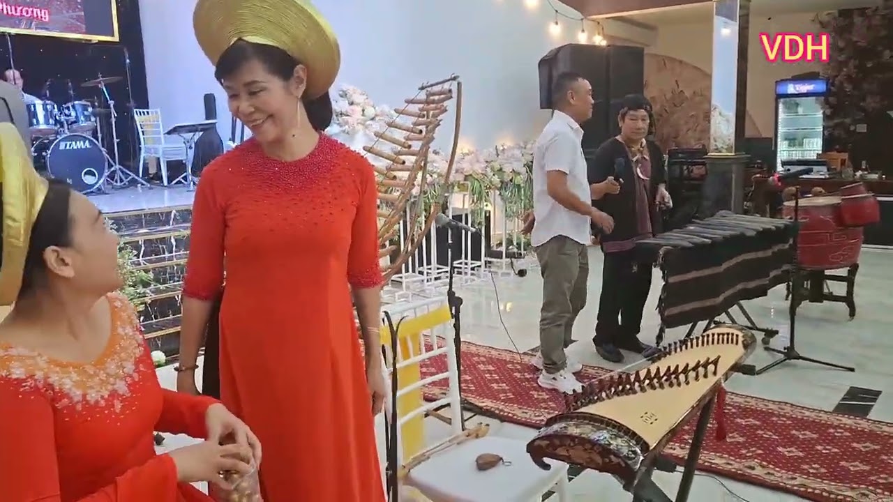 Xuân Buồn Xóm Phụ Hồ - Ngọc Kiều Nga. 