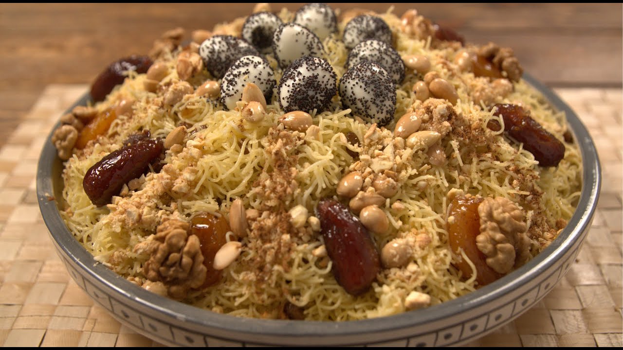 Moroccan Chicken Vermicelli (Seffa Medfouna) / سفة مدفونة بالدجاج - CookingWithAlia  - Episode 862