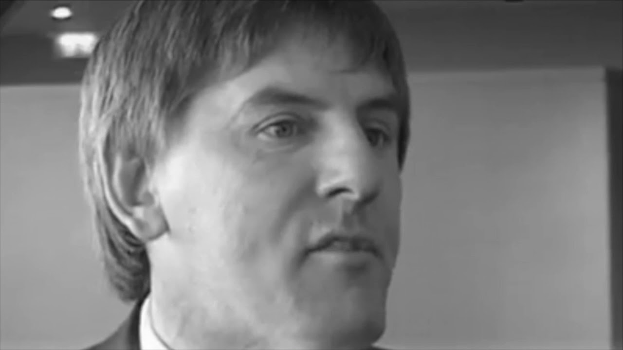 Peter Beardsley - 'I thought I'd tell you some jokes...' from Athletico Mince