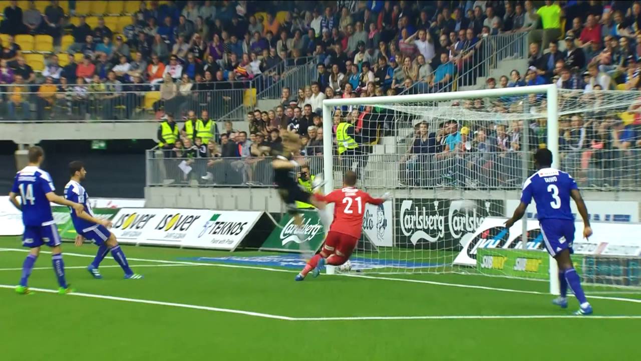 OmaSp Stadionin avajaismatsin tunnelmia