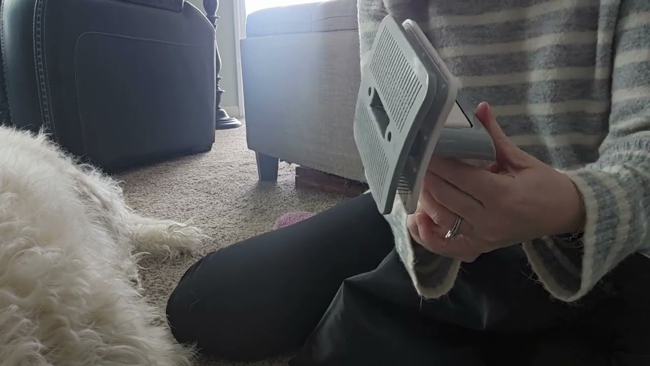 AIRROBO Dog Grooming Vacuum Kit | First LookAt-Home Dog Grooming Vacuum | AIRROBO PG100