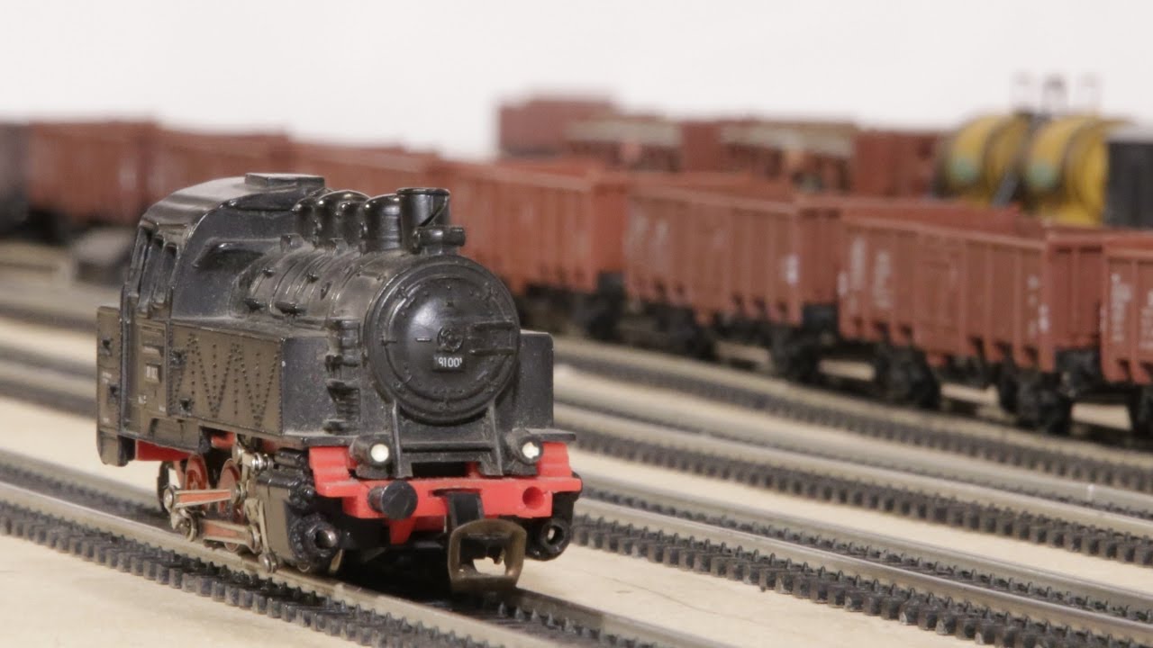 TT scale model trains 014 - BTTB steam locomotives BR 81 and BR 92