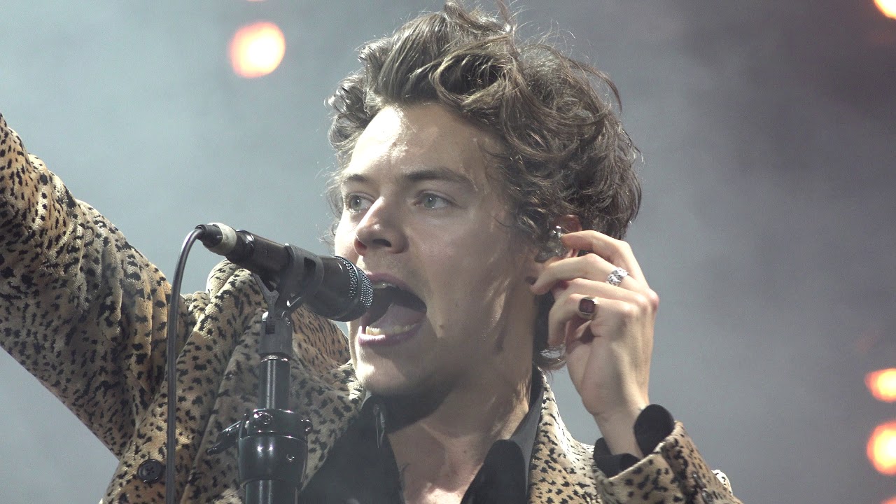 [4K] Harry Styles - What Makes You Beautiful (Live on Tour 2018 London 12th)