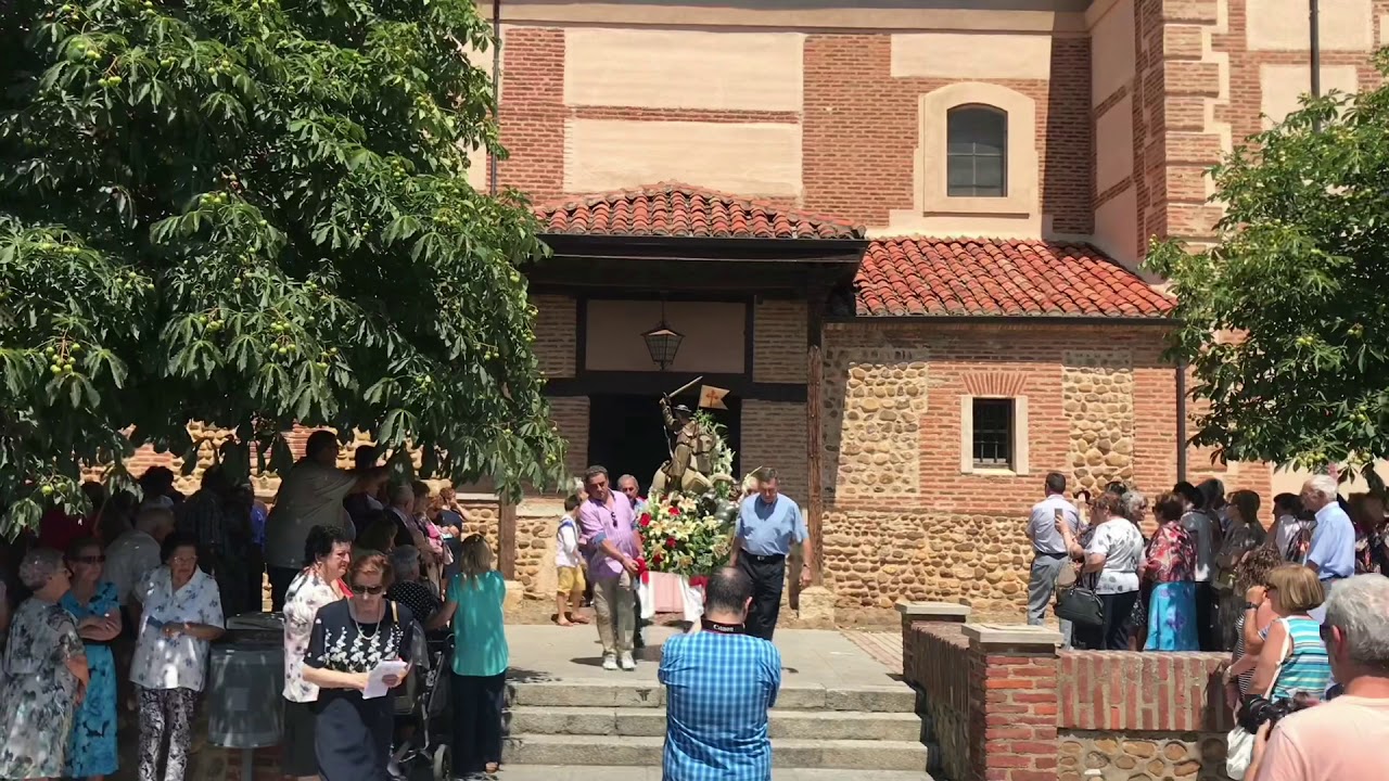 Procesión de Santiago en Trobajo de Camino