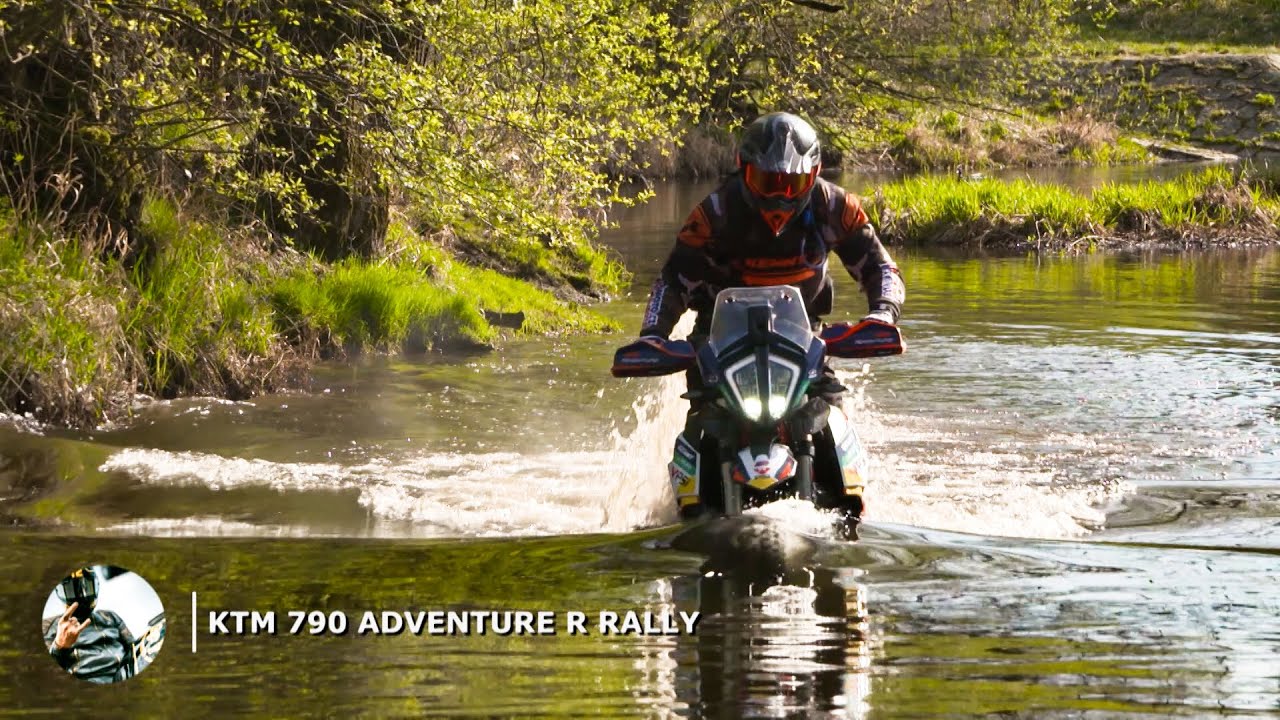 Pepa Sr&scaron;eň testuje KTM 790 Adventure R Rally