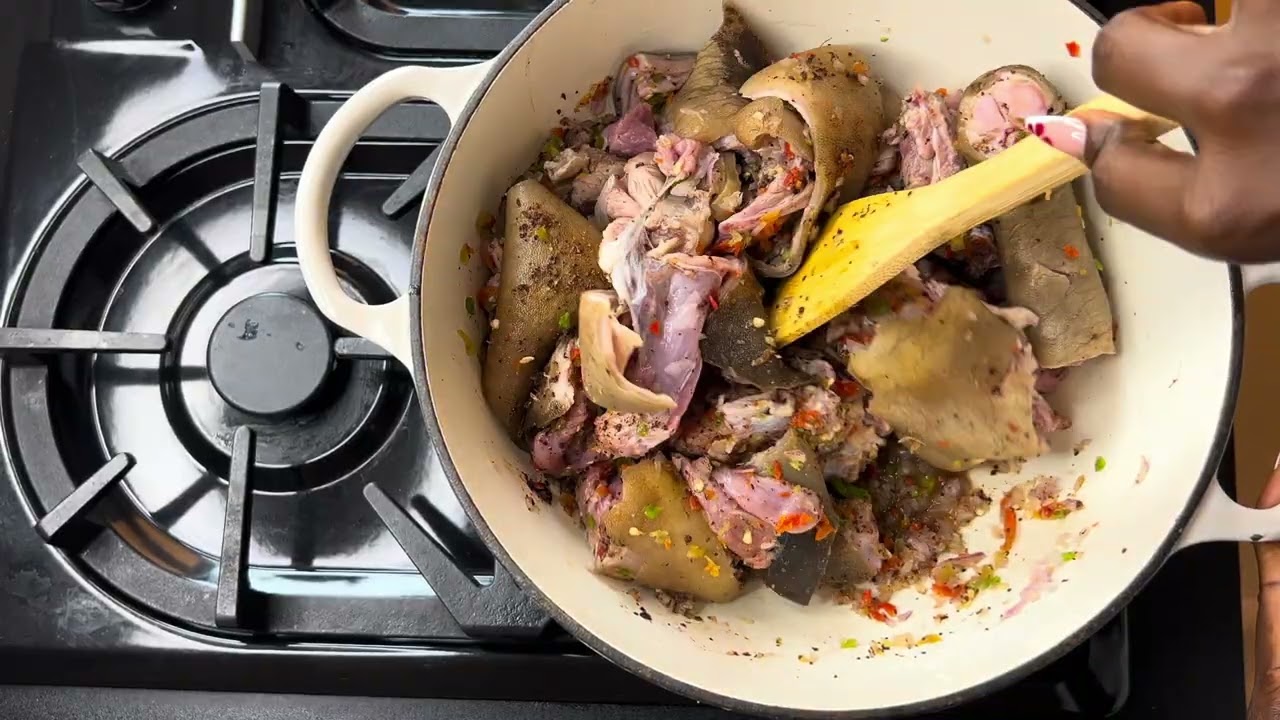 How To Make Goat Meat Pepper Soup 👩🏽‍🍳 @theblackchefamaka5967 