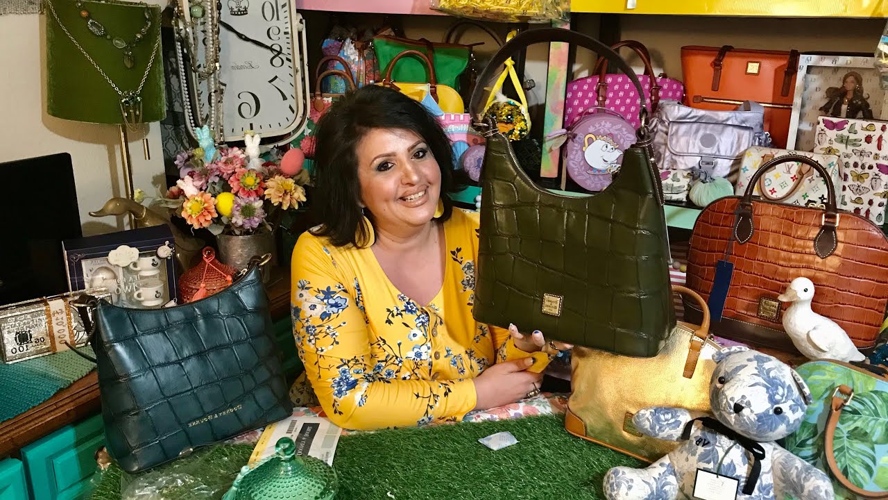 Unboxing Dooney and Bourke exotic olive 🫒 hobo #viral #dooney #bags #unboxing