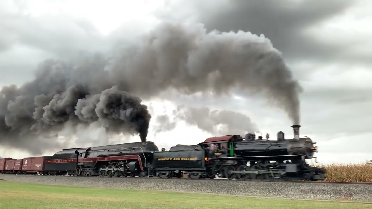 Norfolk & Western Steam Locomotives #611 and #475 double head on the Strasburg Railroad! 
