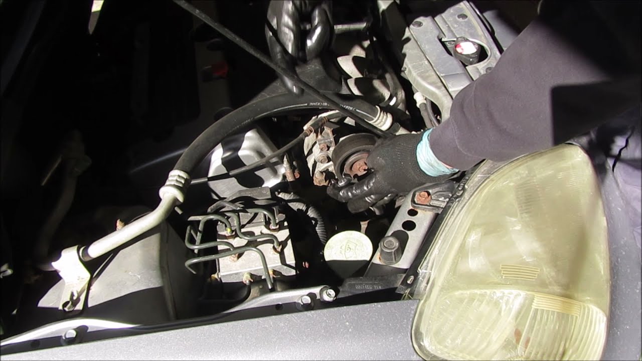 2002-2005 Honda Civic SI EP3 belt tensioner replacement.  K20a3