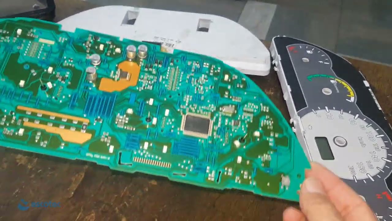 Painel instrumentos digital desmontagem teste LED da placa Fiat Palio Uno Fiorino  Economy parte 01