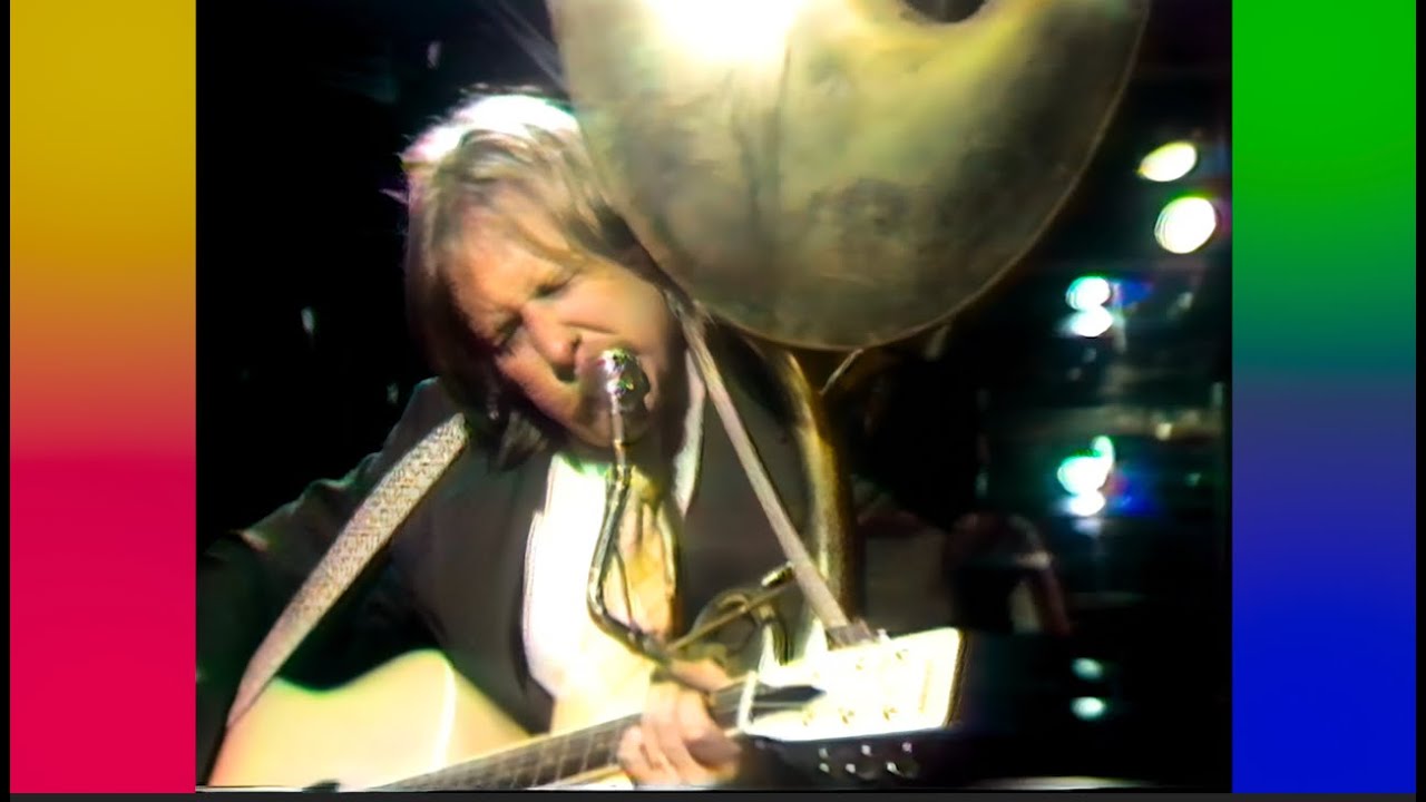 Martin Mull &bull; &ldquo;Dueling Tubas&rdquo;/Interview &bull; 1973 [Reelin' In The Years Archive]