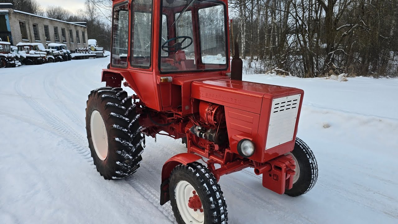 Tractor T-25A test drive