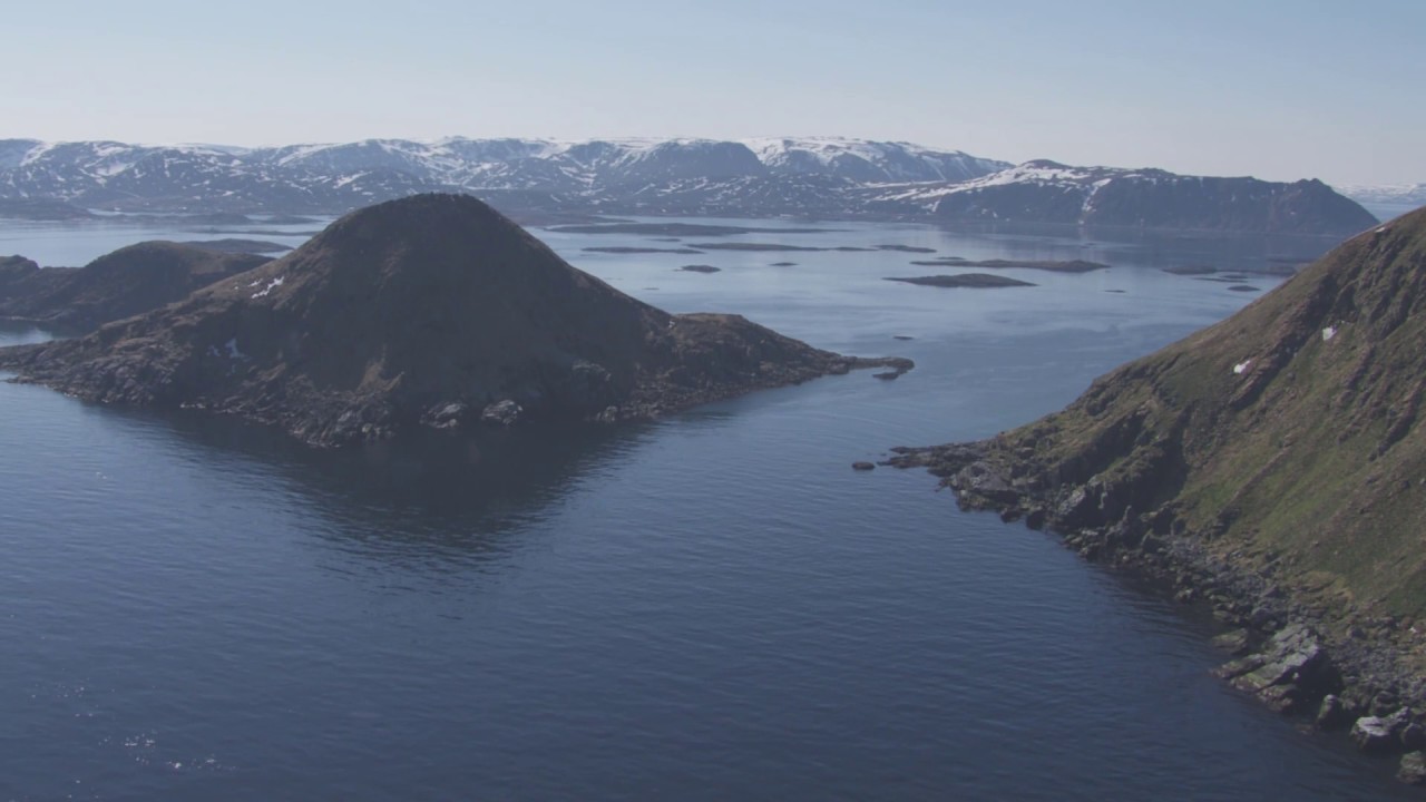 Magerøya, Gjesværtappan, fuglereservat, Gjesvær - Flying Over Norway