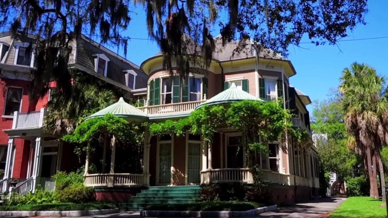 Savannah's Victorian District - Real Estate Overview