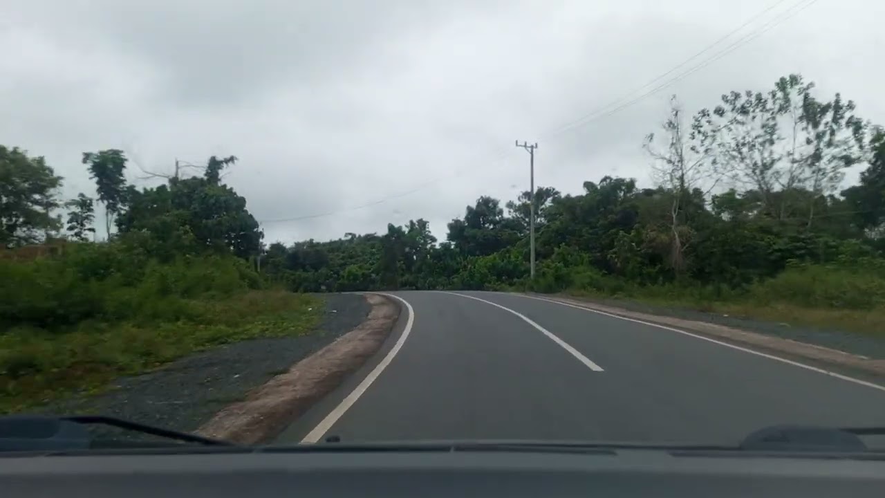 Jalan Banjarbaru - Batulicin penuh tantangan