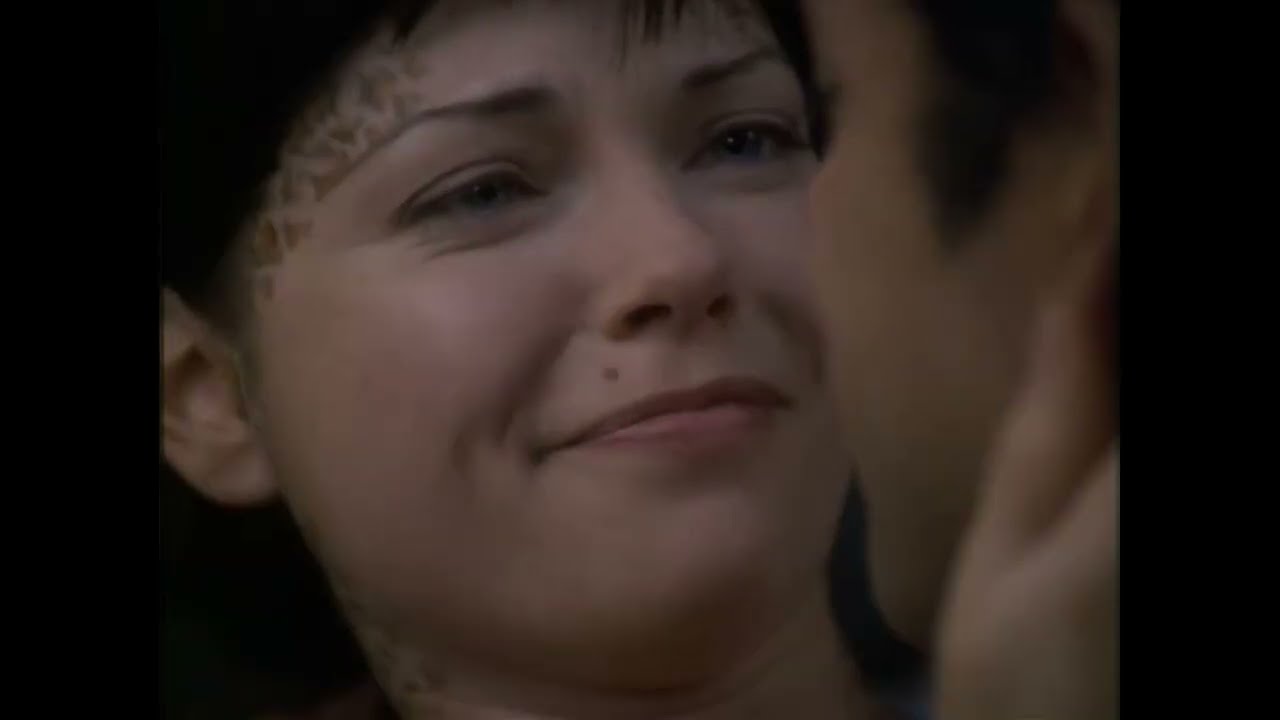 Julian & Ezri - Love You Like That (Star Trek: Deep Space Nine)