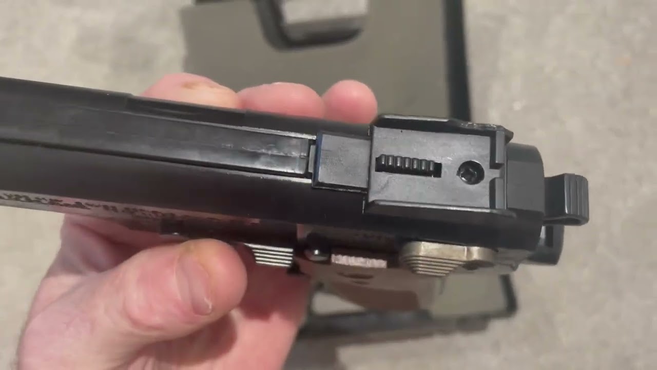 Daisy POWERLINE Model 93 CO2 BB Pistol.