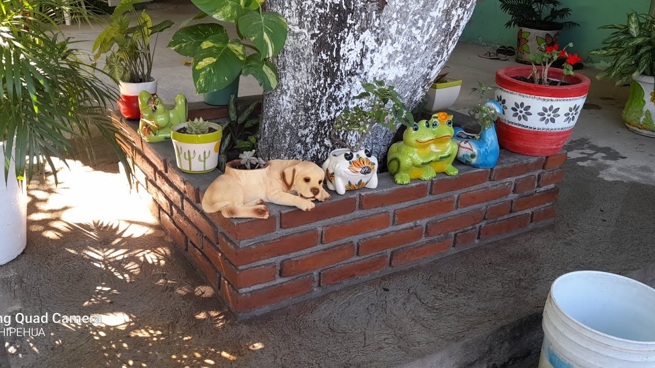 JARDINERA CON LADRILLO ROJO