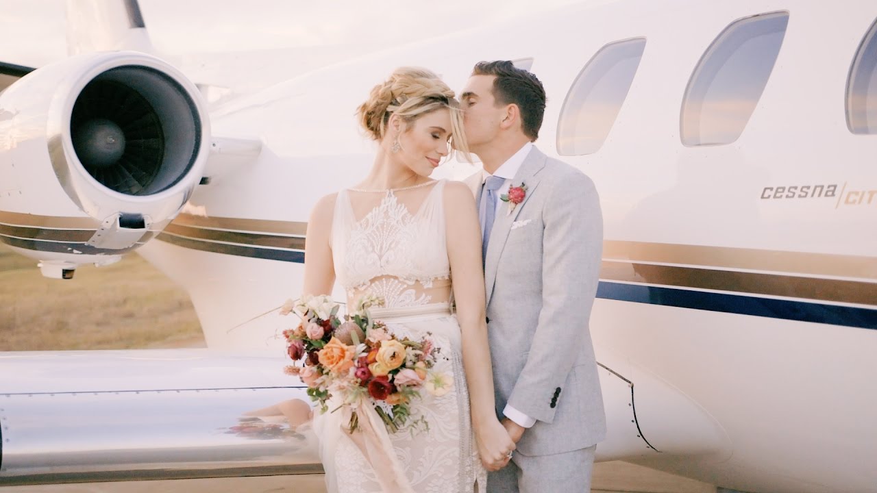 Sydnie & Sean | Epic Luxury Airport Wedding in Conway, Arkansas