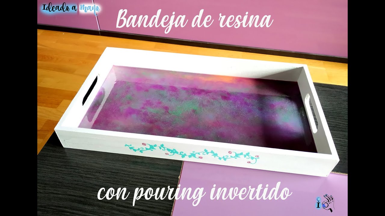 BANDEJA CON POURING INVERTIDO DE RESINA
