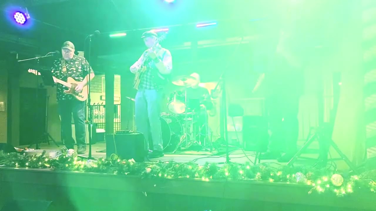 Sultans of Swing (cover) - Clay Lockhart Band @ Far Horizons 1 5 26