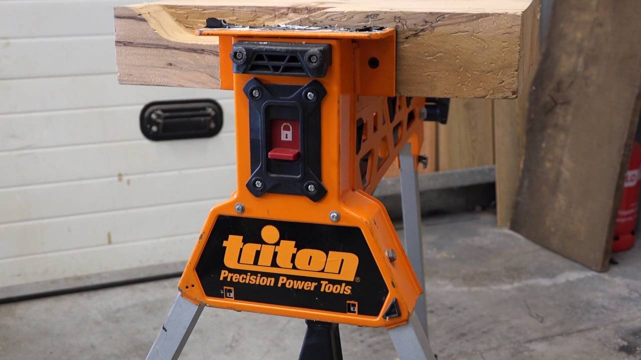 Triton SJA300 SuperJaws XXL Portable Clamping System from Toolstop