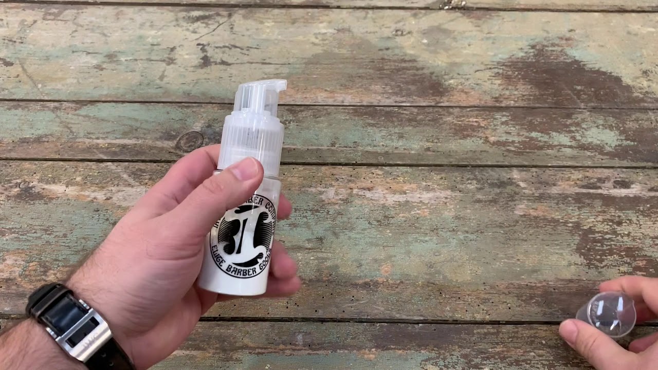 Irving Barber Company Powder Spray, Ridged Top, Medium