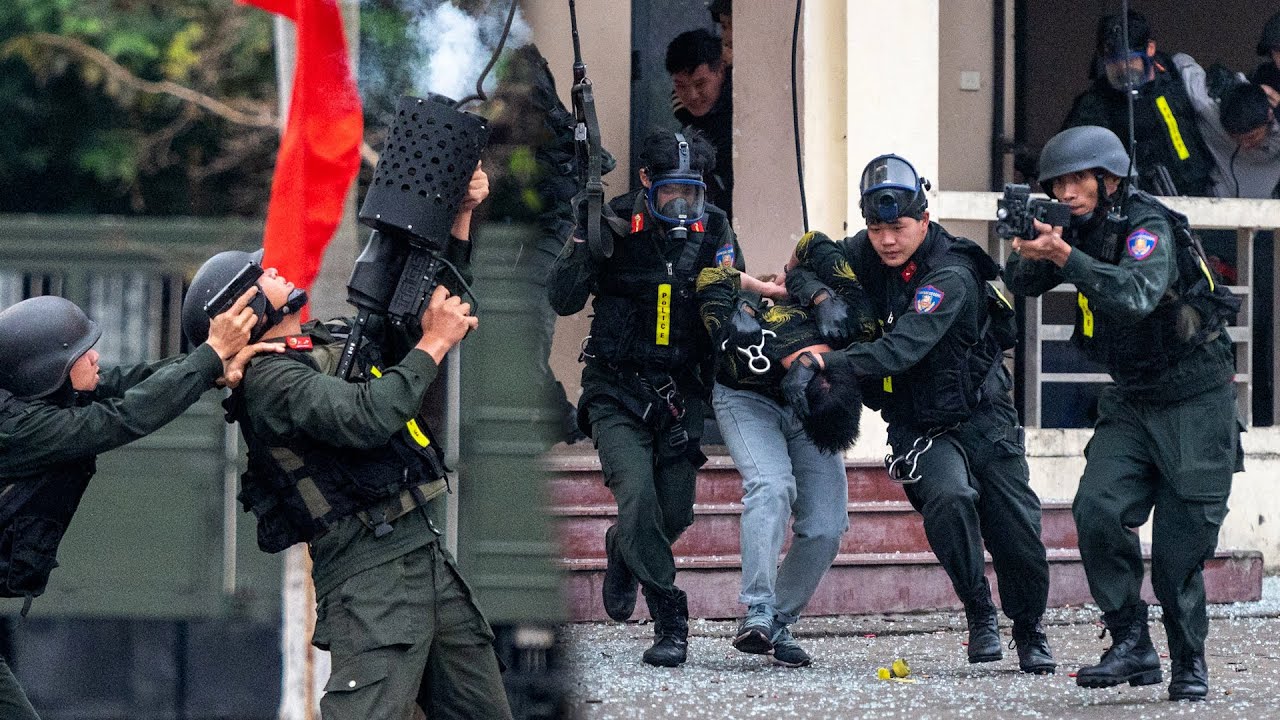 Мобильная полиция Вьетнама проводит рейд в отель, чтобы спасти заложников, как в боевиках