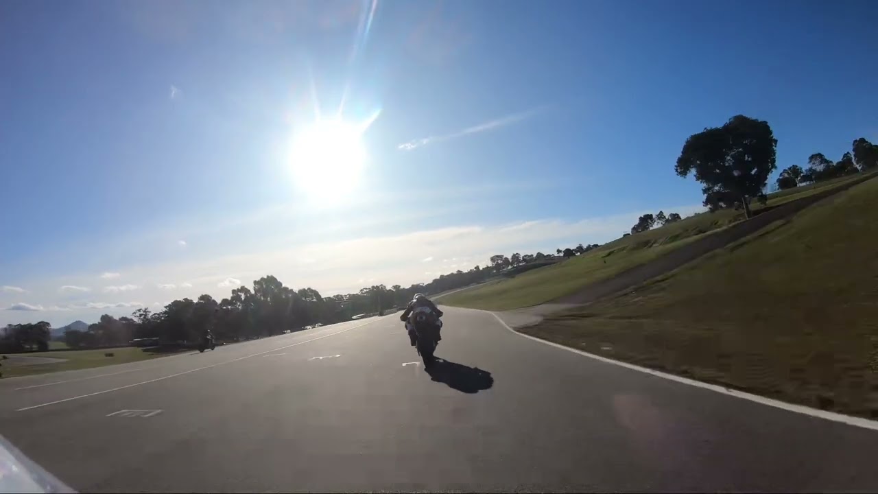 RS250 vs CBR600RR
