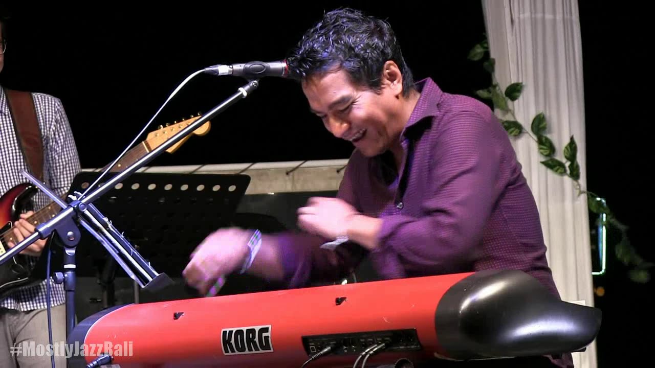 Indra Lesmana Group ft. Tompi - Bujangan @ Mostly Jazz in Bali 07/06/15 [HD]