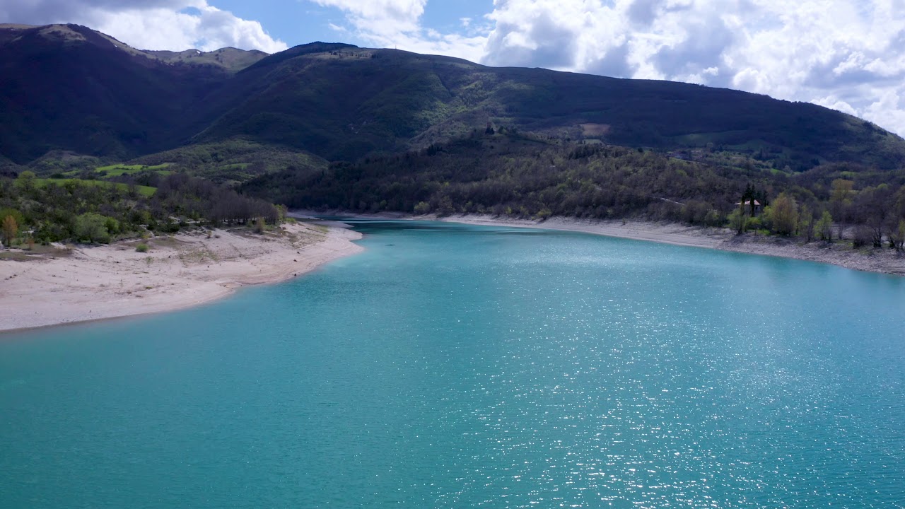 Lago di Fiastra - 4k drone footage - Fiastra (MC)