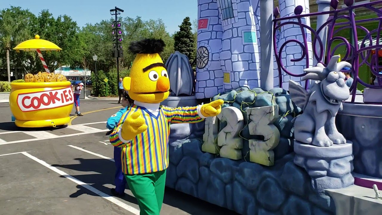 The Full Sesame Street Party Parade from SeaWorld Orlando!