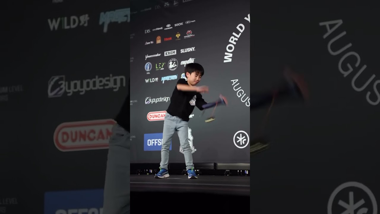 Youngest 2a player world yoyo contest #yoyoing #yoyos #childrenstoy #toy #yoyo #yoyotricks