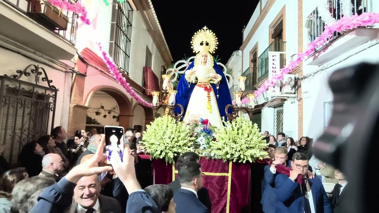 LA última prosecion del año. con N.S. De la VICTORIA de Olivares Sevilla. siempre presenté la DANA