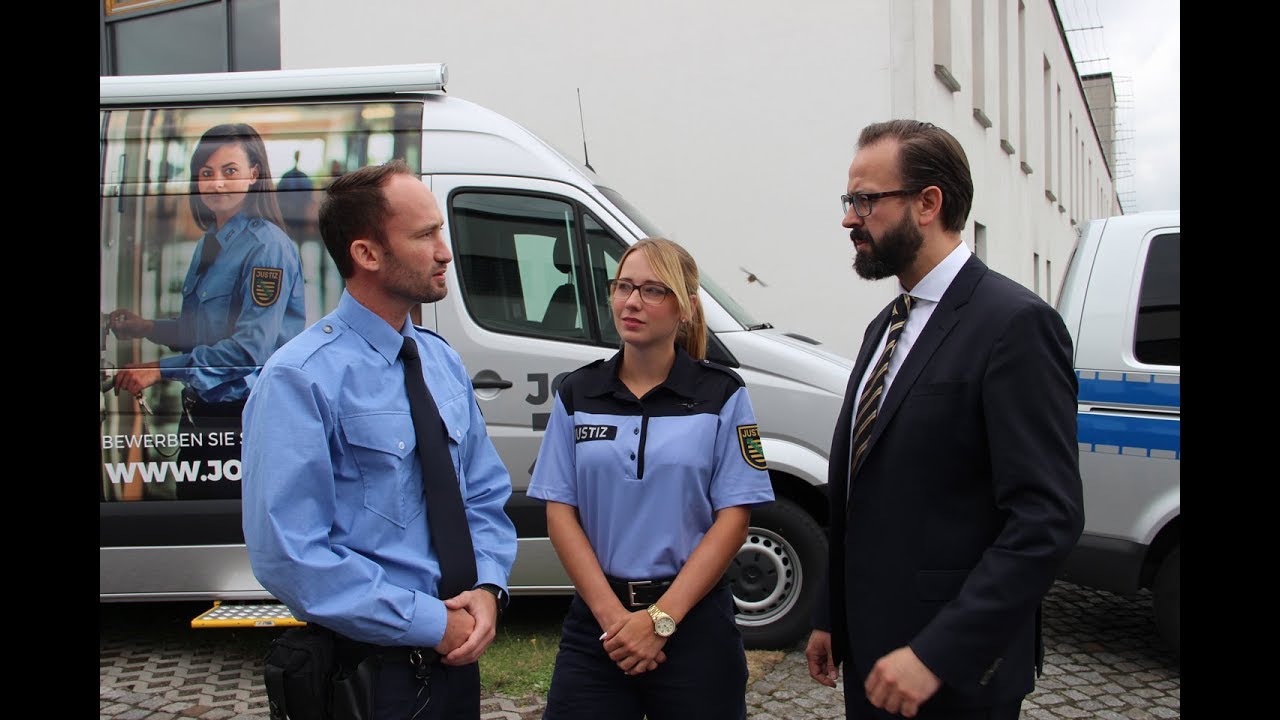 Justizminister Sebastian Gemkow stellt Nachwuchskampagne &bdquo;Job mit J? &ndash; Justizvollzugsbeamte&ldquo; vor