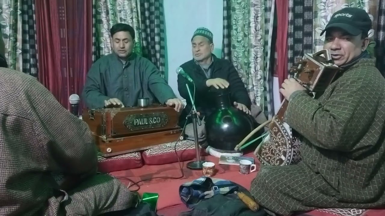 Che gachety jasti hay wasi. Aur yeyam nai yaar mare paan. Kalaami nami sahib 