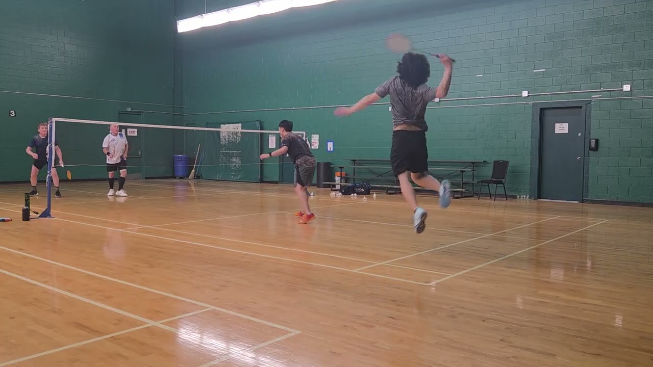 Russell/Derrick vs Martin/Curly