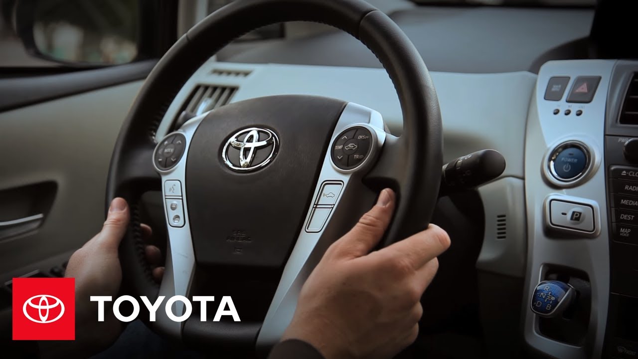 2012 Prius v How-To: Parking Lot | Toyota