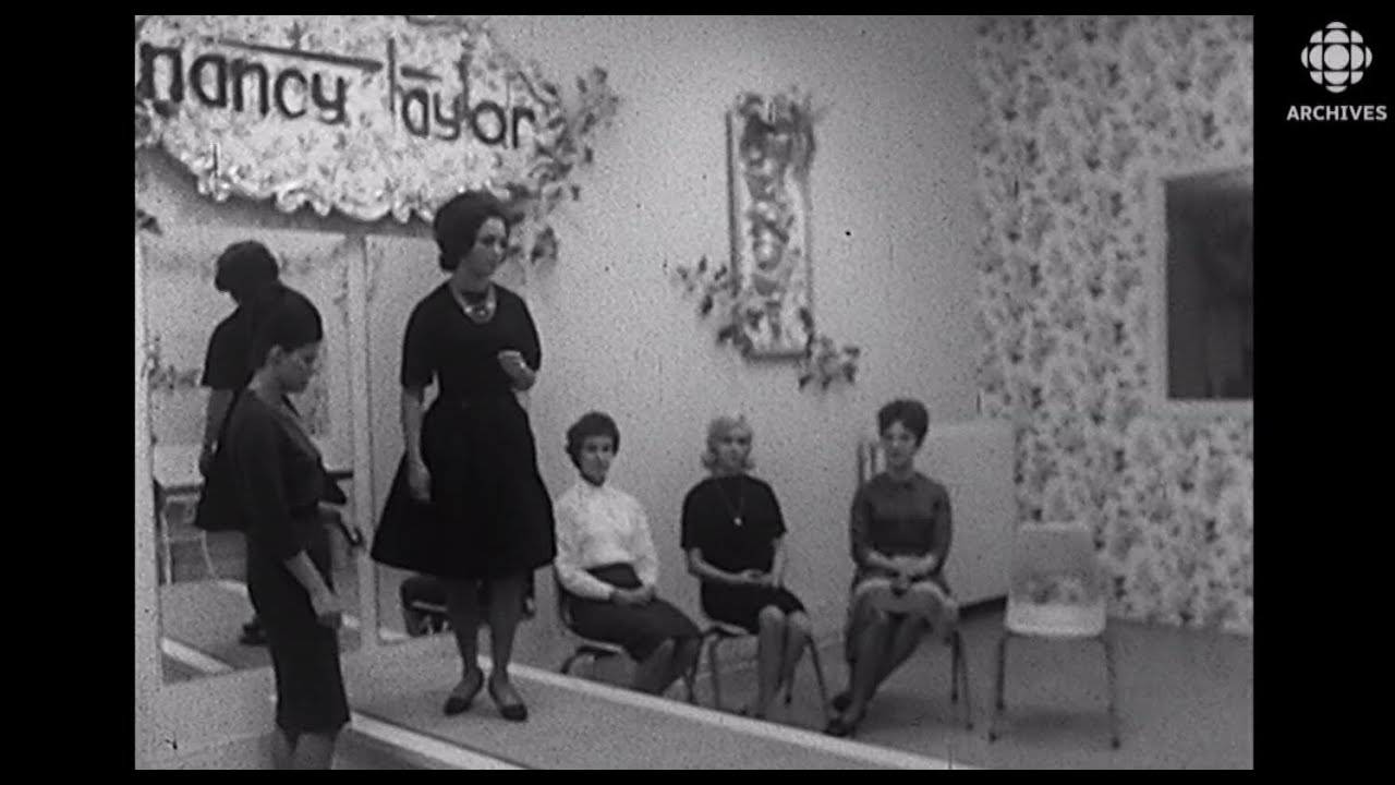 Un cours de charme du Collège LaSalle pour les secrétaires en 1962